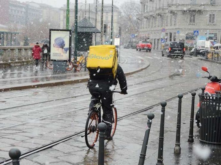 Caporalato, convalidato il controllo giudiziario di Glovo