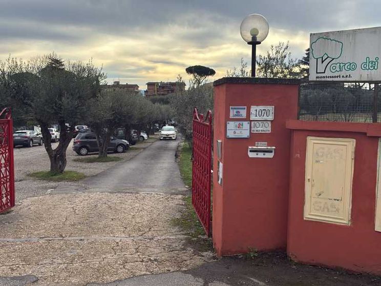 Una scuola a Roma ha chiuso oggi, lasciando a casa 115 bambini