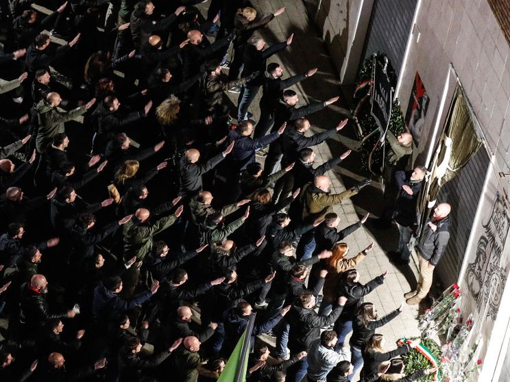 Saluto romano ad Acca Larentia, tutti prosciolti