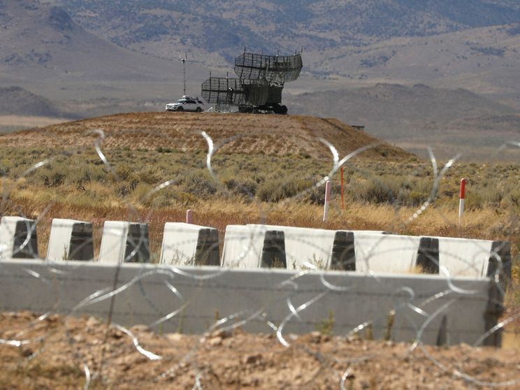 Perché Trump vuole "aprire" gli X-Files sugli extraterrestri: l'immaginario diventa politica