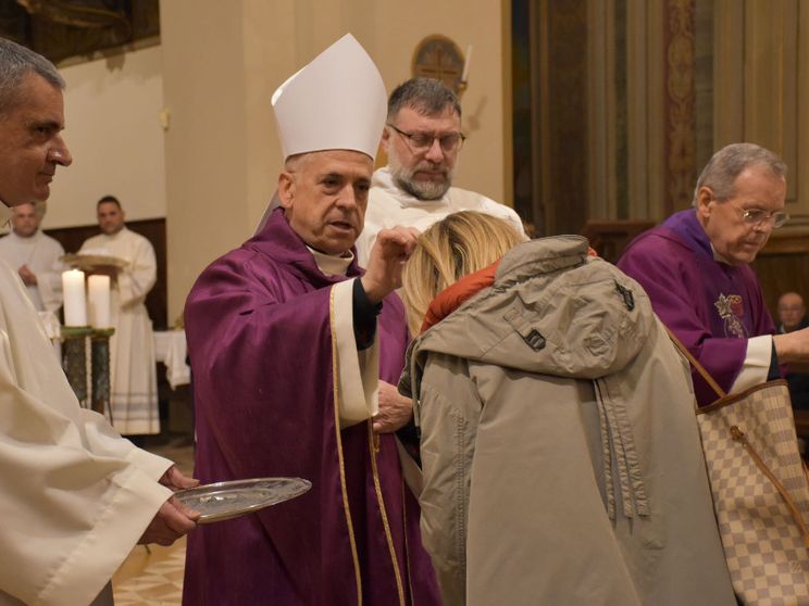 Un vescovo sardo per l’arcidiocesi di Sassari: ecco chi è monsignor Francesco Soddu