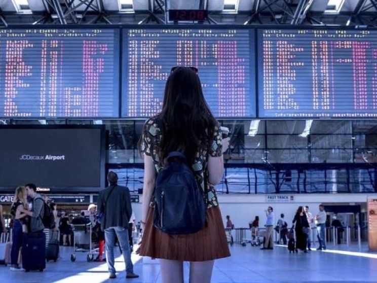Scioperi nei trasporti: si fermano aerei, treni e mezzi locali