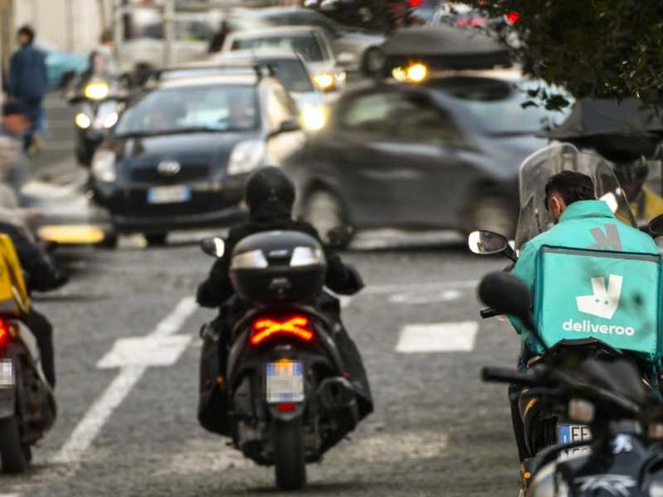 Rider per le strade di Napoli