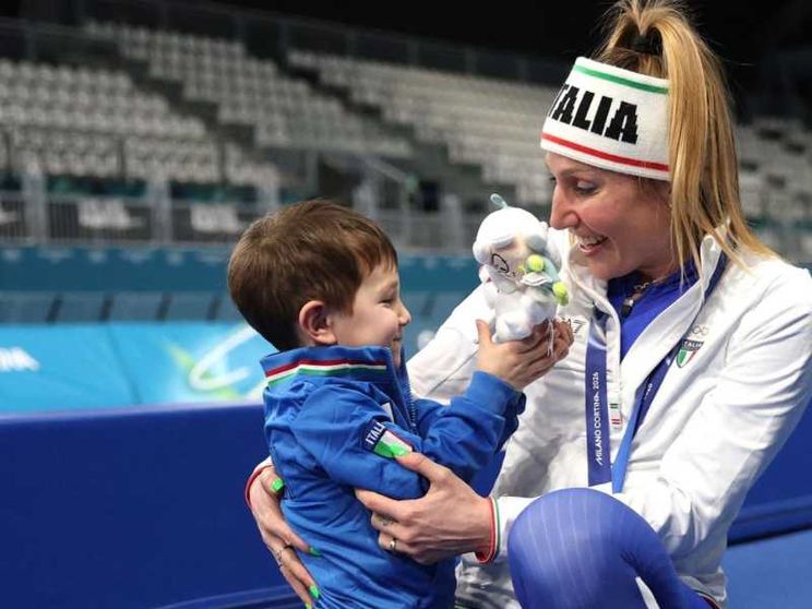 La pattinatrice Francesca Lollobrigida e il suo bambino, Tommaso