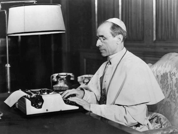 I 150 anni di Pio XII, l'ultimo papa romano