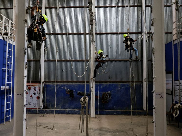 Si vota in Nepal. La Generazione Z forza il cambiamento