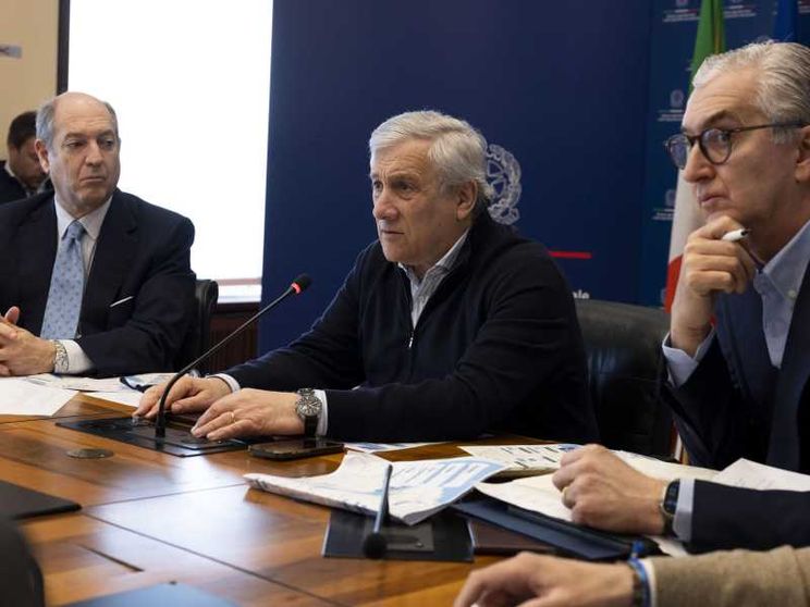 Il ministro degli esteri Antonio Tajani, durante la riunione in unità di crisi, alla Farnesina, per discutere sulla situazione in Iran e Medi Oriente