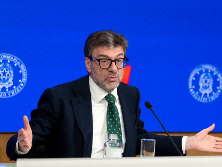 Doccia gelata sul deficit ed effetto-guerra: l'economia italiana nel 2026 parte in frenata