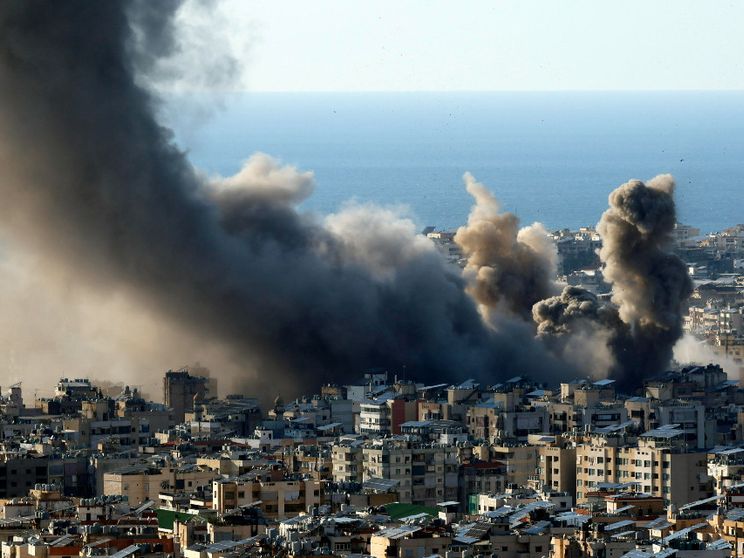 Bombe e raid sul Libano