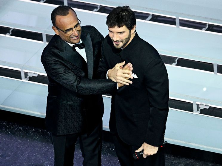 Scommessa De Martino: dove sta andando Sanremo?