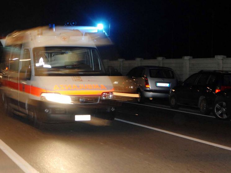 «Ha ucciso cinque anziani»: indagato autista di ambulanza