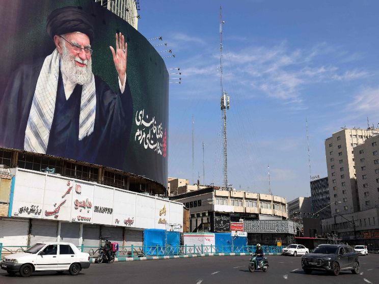 «Nessuna rivolta in Iran, il regime controlla ancora il Paese»