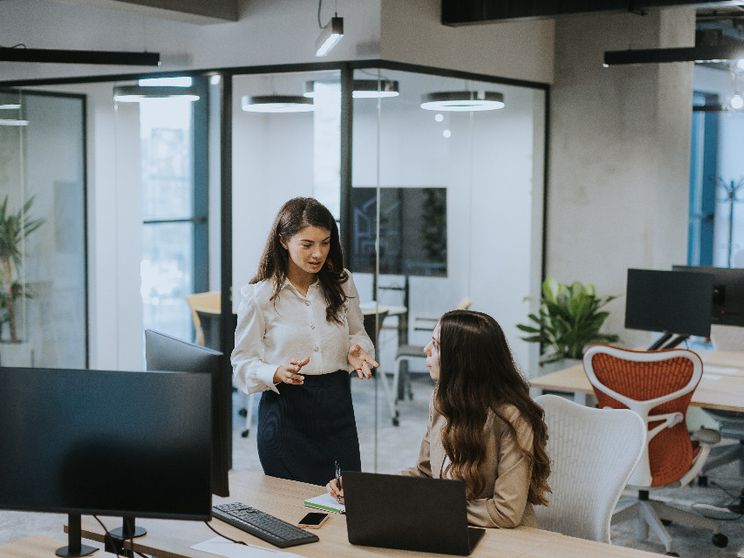 Otto marzo, ottant'anni e un gap