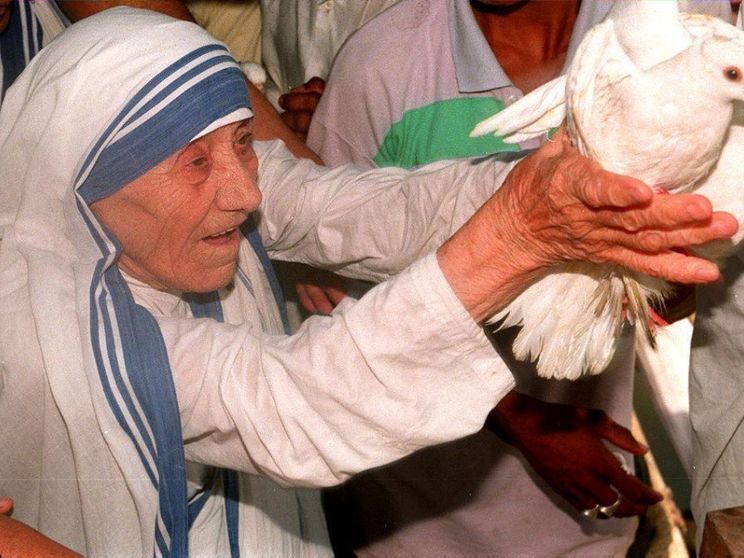 E lo sguardo di Madre Teresa si posò su Pasolini