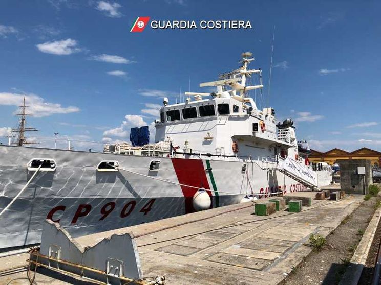 I soccorsi della Guardia costiera ai migranti «trattati come segreto di Stato»