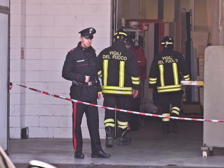 Genova, operaio schiacciato da pressa di cinque tonnellate