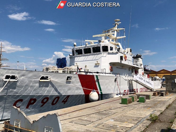 I soccorsi della Guardia costiera ai migranti «trattati come segreto di Stato»
