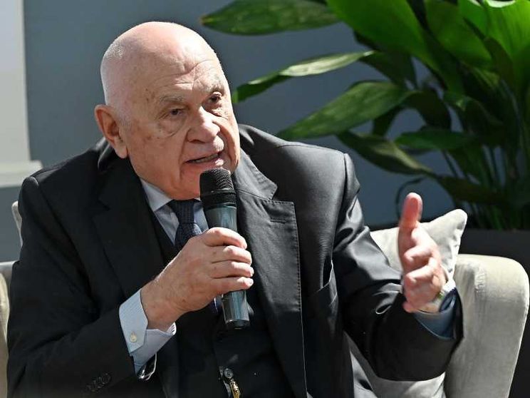 Il caso Bartolozzi, l'ira delle opposizioni e il muro del Governo