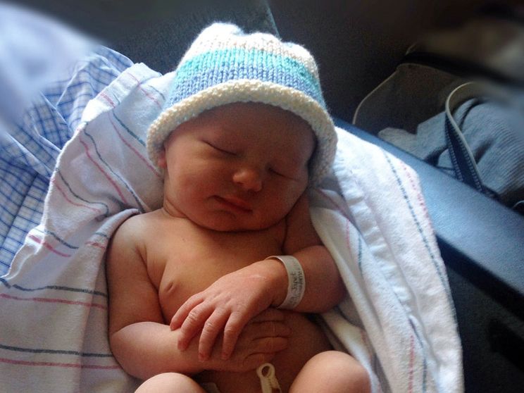 Tra madre surrogata e bambino un legame profondo che non si può recidere