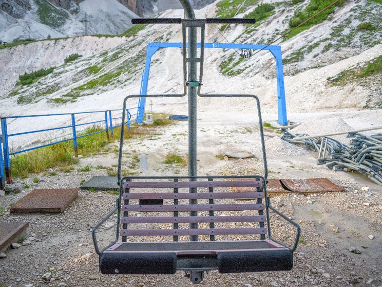 Clima, impianti, prezzi: il turismo sulla neve non è più un sistema sostenibile