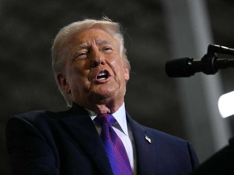 Trump: il prezzo del petrolio diminuirà. Ma i mercati smentiscono