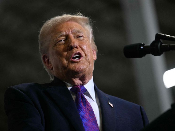 Trump: il prezzo del petrolio diminuirà. Ma i mercati smentiscono