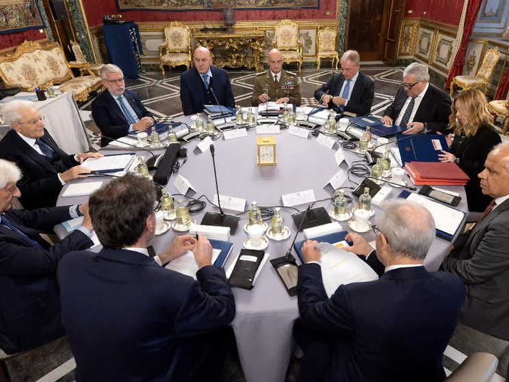 Il Consiglio Supremo di Difesa: no ad azioni unilaterali, pieno rispetto dell'articolo 11