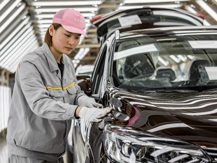 Auto cinesi, svolta su tasti fisici e maniglie. E non è solo per ragioni di sicurezza