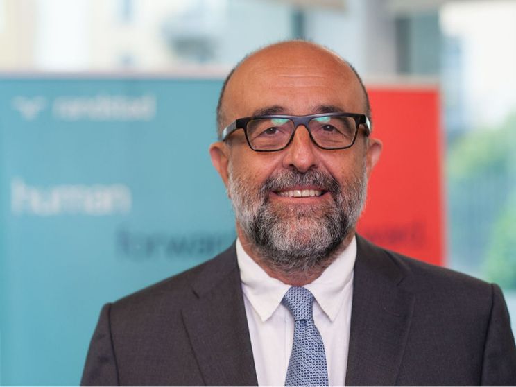 Un lavoratore su tre sceglie la carriera a "portafoglio"