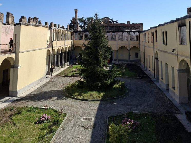 Bernaga: a 5 mesi dal rogo che ha distrutto il monastero, già raccolto più di mezzo milione di euro