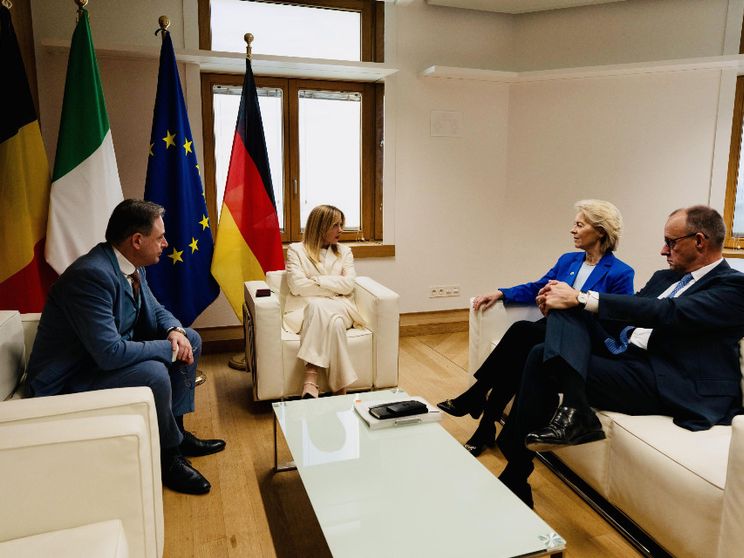 Meloni e l'ipotesi dell'ondata migratoria: «Ue sia pronta a chiudere le frontiere»