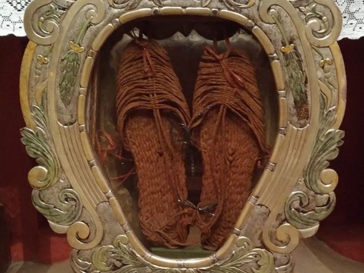 La reliquia dei sandali di san Francesco nella concattedrale di Recanati