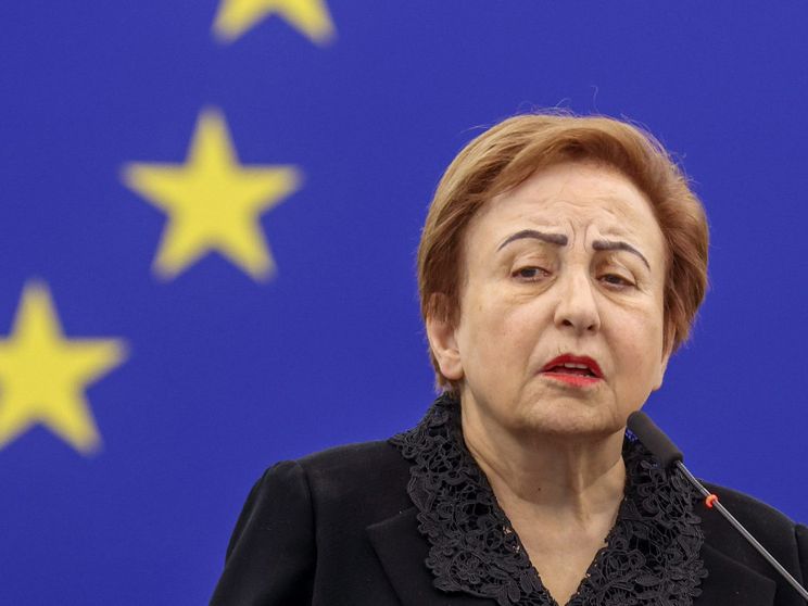 La Nobel iraniana Ebadi: «Il regime resiste, la guerra civile è un rischio da scongiurare»