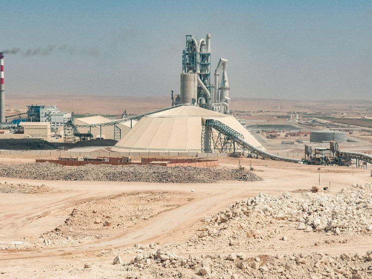 Quando Davide batte Golia: le giovani giuriste contro la multinazionale del cemento