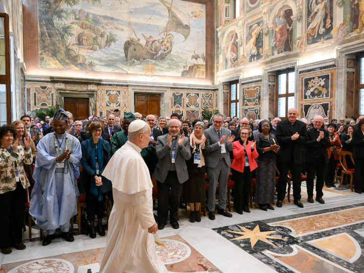 Il Papa ai Focolarini: «Arginare i seminatori di odio che riportano indietro l'umanità»