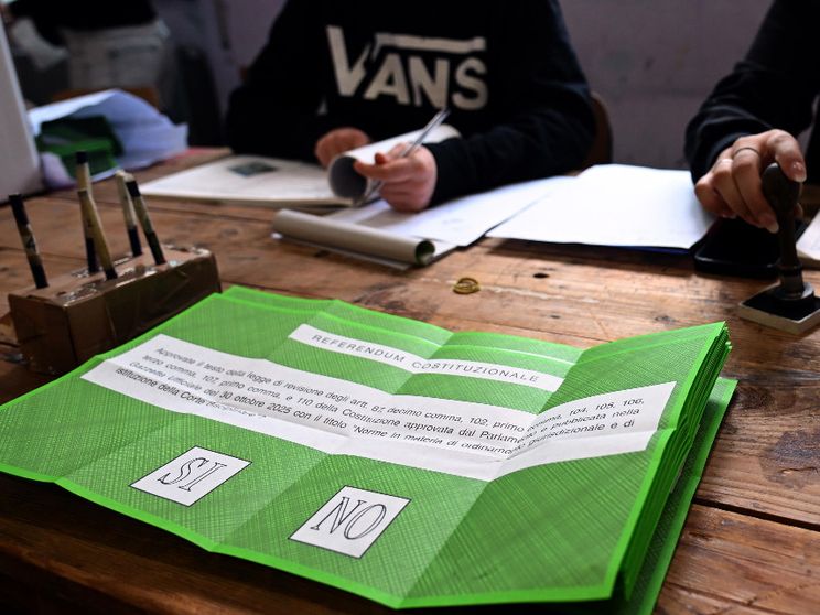 Referendum: il No ha vinto con il 53%
