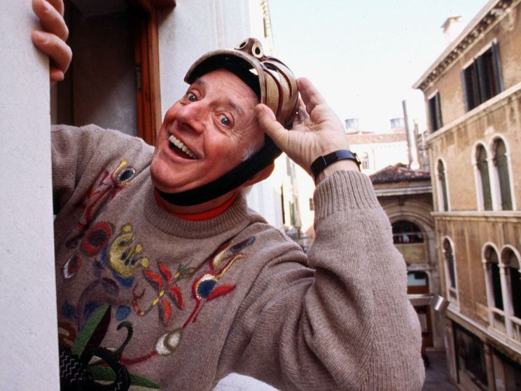 I cento anni di Dario Fo e delle sue maschere