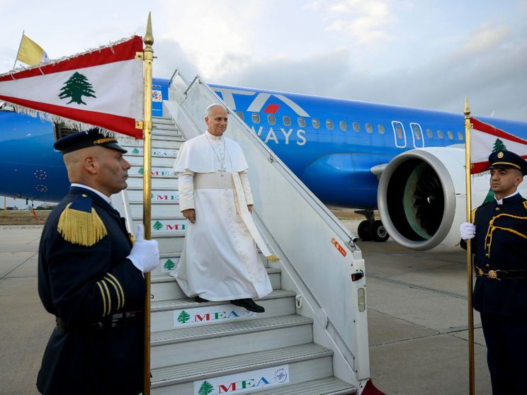 Il Papa: «Bandire i bombardamenti sempre più tecnologici: non è progresso ma regresso»