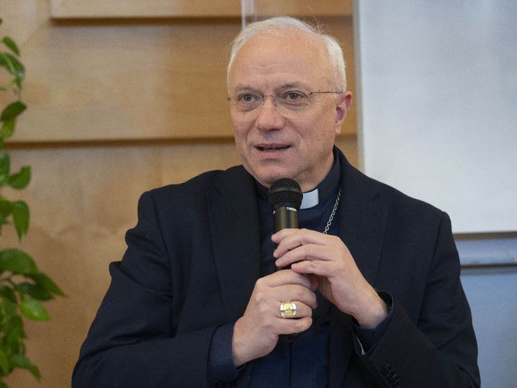 Referendum, fine vita, famiglia nel bosco: l’arcivescovo Baturi invita alla responsabilità