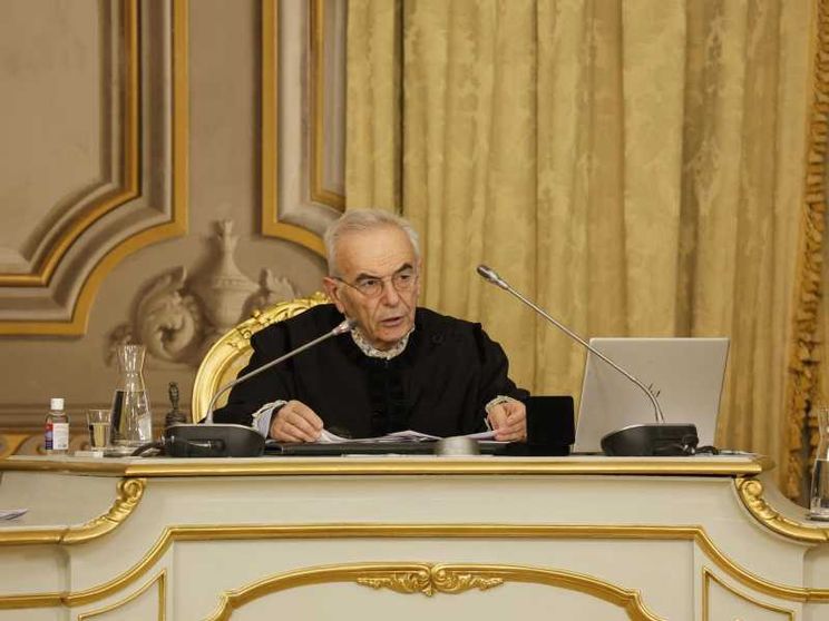 Concorsi per soli medici non obiettori? I giudici costituzionali: no, la coscienza non si tocca