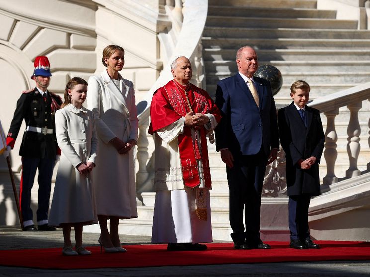 Il Papa dal Principato di Monaco: la ricchezza non sia trattenuta ma ridistribuita