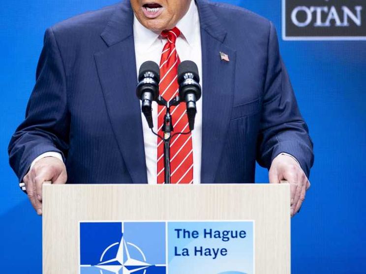 Attesa per il discorso di Trump alla nazione dopo la minaccia di ritirarsi dalla Nato