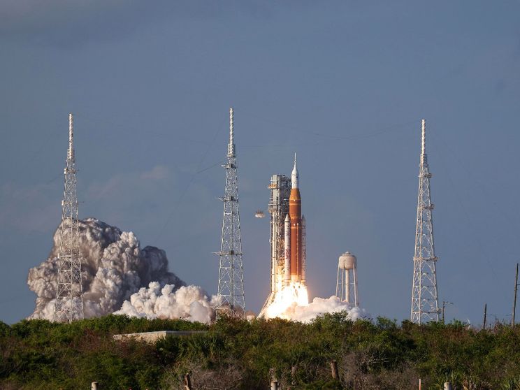 Artemis 2, verso la Luna il vettore che riporta l'umanità nello spazio