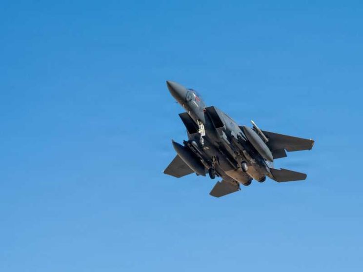 Iran abbatte caccia Usa, al via una missione di salvataggio