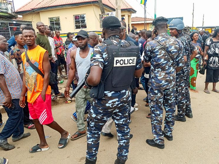 A Messa col terrore di essere uccisi: la Pasqua “blindata” dei cristiani della Nigeria