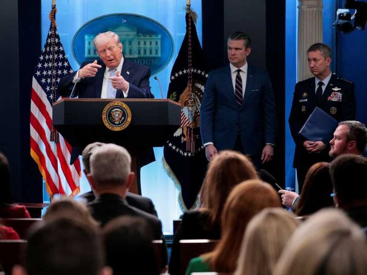 Le parole-choc di Trump: «Questa notte un'intera civiltà morirà»