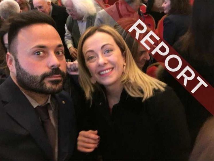Meloni e il selfie con il pentito: «Il mio impegno contro la mafia è cristallino»