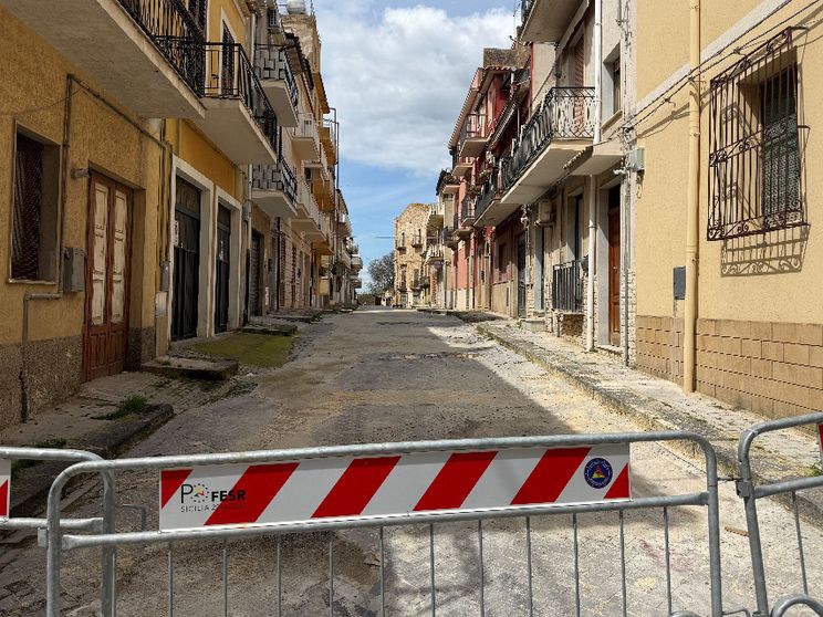 Ritorno a Niscemi, il cantiere a cielo aperto: «Noi non ce ne andiamo»