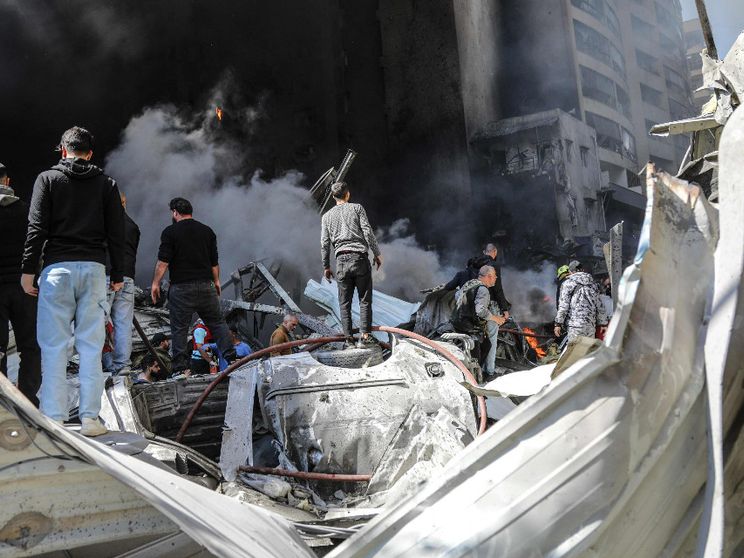 In Libano è una carneficina. «Centinaia di morti, colpiti obiettivi civili»