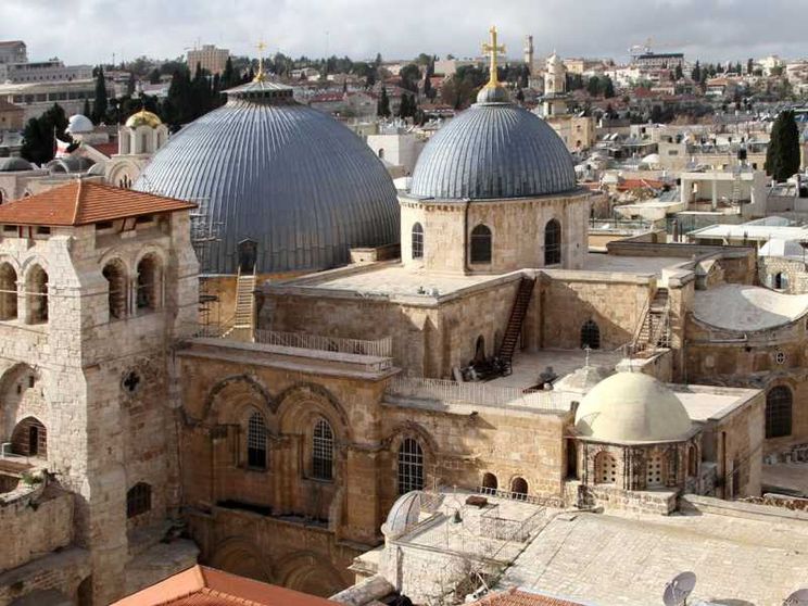A Gerusalemme il Santo Sepolcro è stato riaperto ai fedeli